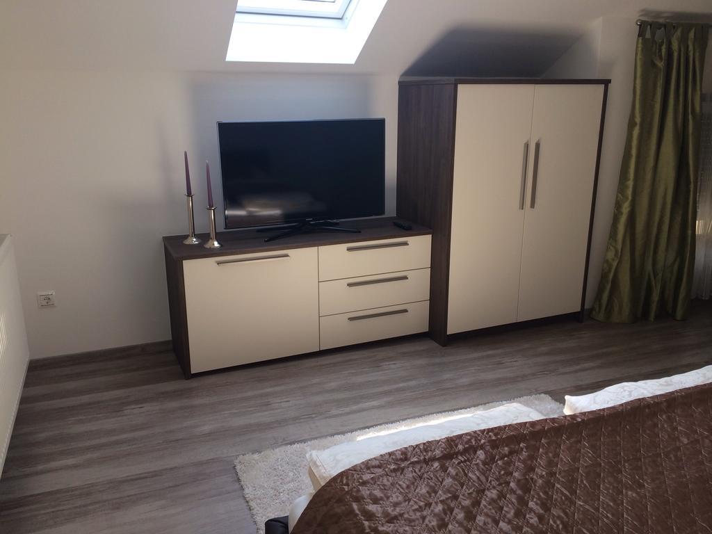 Leiner Apartman Hévíz Стая снимка