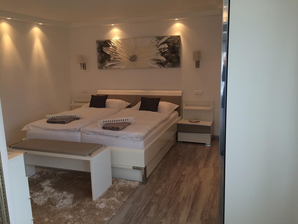 Leiner Apartman Hévíz Стая снимка